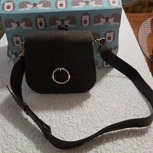 QUEORK LEATHER CROSSBODY PURSE